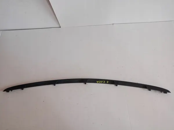Rivestimento paraurti anteriore Mercedes W203 image 4