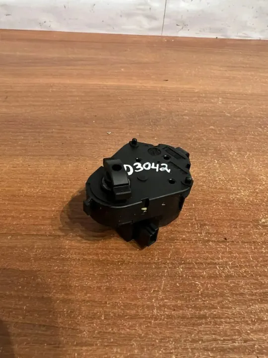 BMW Klapin moottori OEM D3042 5-sarja E60 Diesel image 2