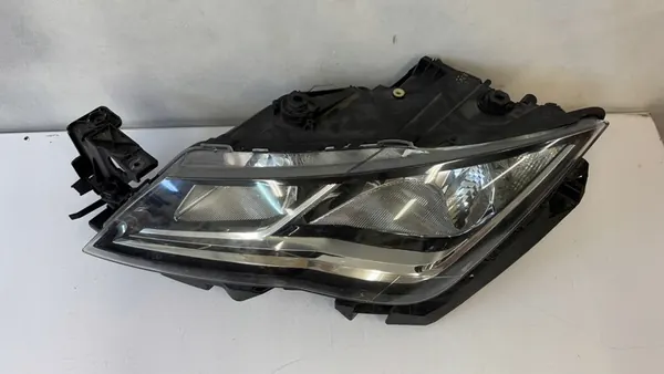 Farol Esquerdo SEAT LEON 3 III 2012-2016 image 4
