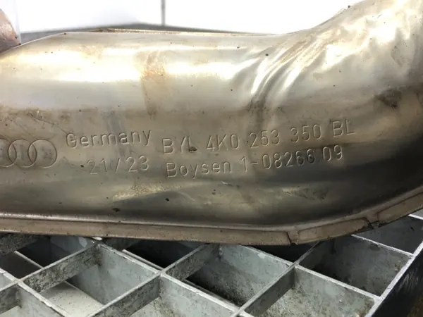 Joint Souple Échappement OEM 4K0253350BL Audi A6 C8 image 4