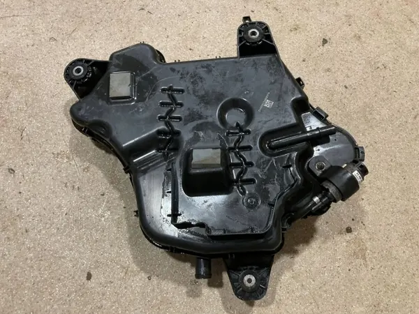 Réservoir AdBlue BMW OEM 7454339 - État Utilisé image 2