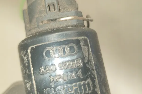 Tuulilasinpesurin pumppu SEAT ALTEA 2.0L diesel image 3