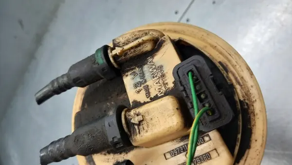 Brandstofdrijver Peugeot Partner I 1.9D 9625476380 image 6