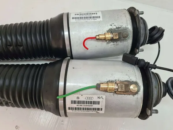 AIRMATIC Ammortizzatore AUDI A8 2009 image 2