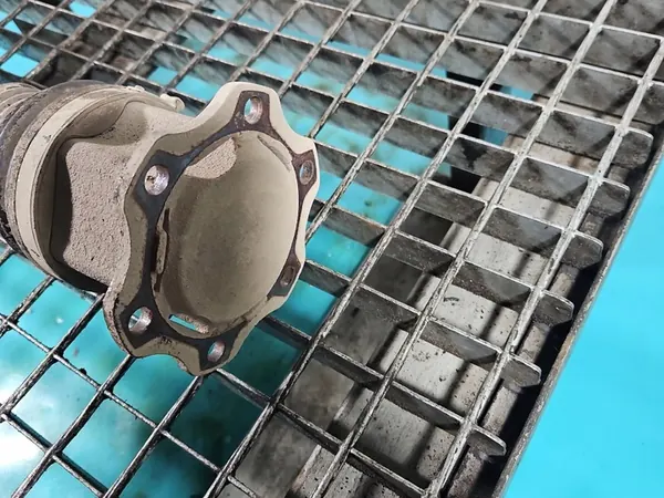 Vänster Framhjulaxel Audi A4 B8 2.7 TDI Automat OEM image 4