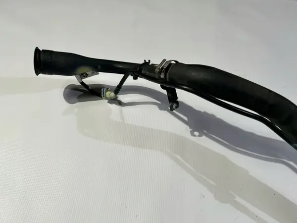 Täyttökaula OEM 52030201AE Jeep Wrangler JL:lle image 10