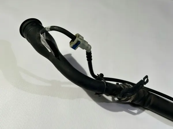 Täyttökaula OEM 52030201AE Jeep Wrangler JL:lle image 6