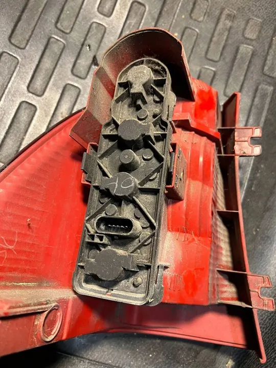 Luz trasera izquierda A1638202064 Mercedes ML W163 LIFT image 3