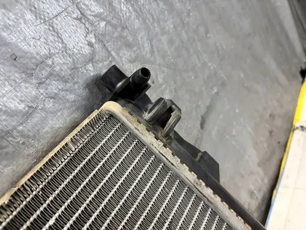 Mercedes-Benz OE A2035001103 Waterkoeler image 9