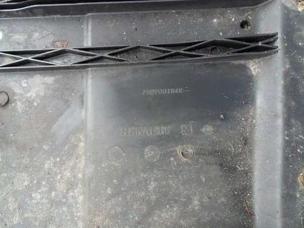 Dacia Sandero II 1.2 16V Nedre Motorlock image 5