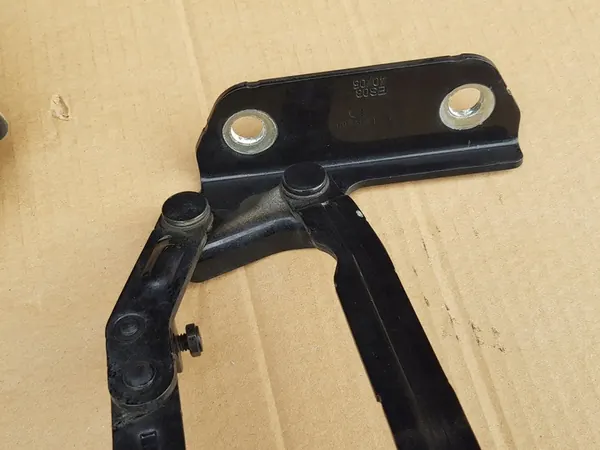 Juego de bisagras de capó - VW Touran I / Caddy III 2003-2015 - LC9Z image 8