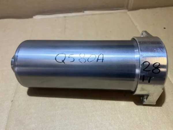 Accumulateur de pression Audi OEM 0CK325587D avec base image 2