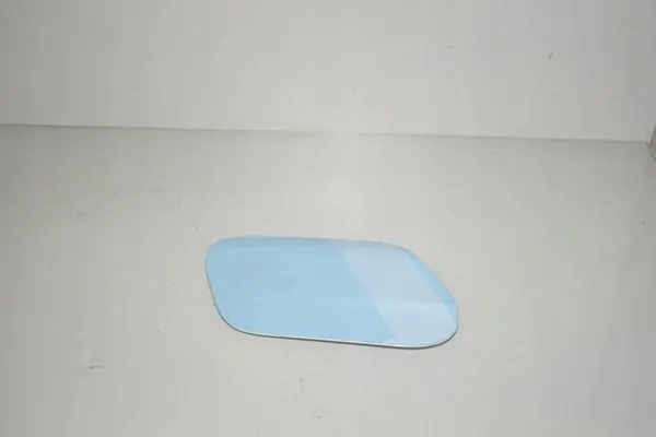 Bouchon de réservoir BMW F40 2.0L 2022 OEM 51177454413 image 1