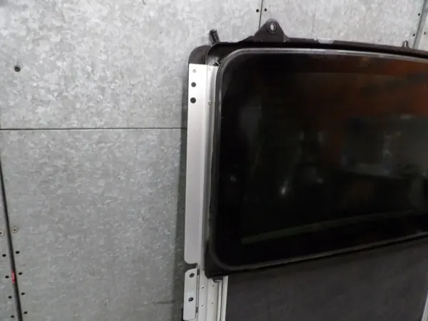 Jeep OE Schievedak OEM SZYBERDACH JEEP WK 05-10 image 3