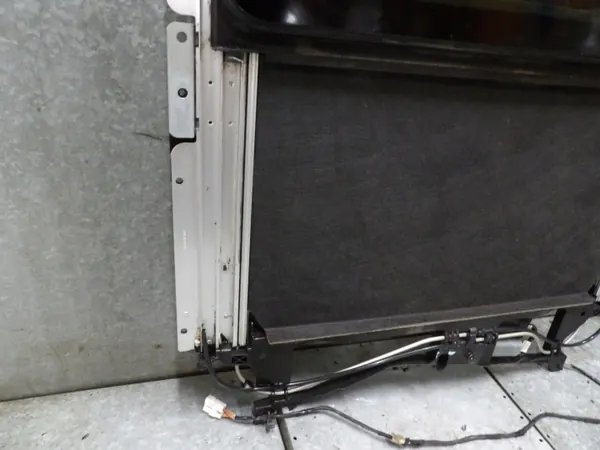 Jeep OE Schievedak OEM SZYBERDACH JEEP WK 05-10 image 6