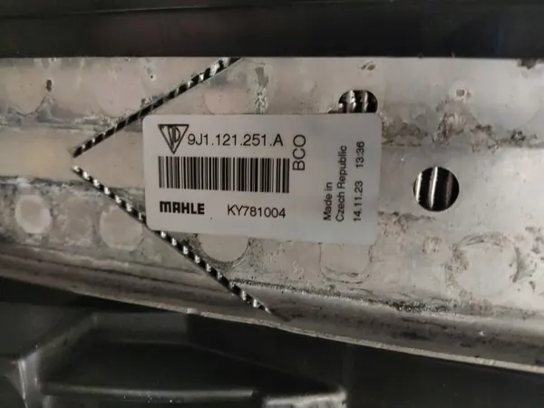 AUDI E-TRON GT PORSCHE TAYCAN KOMPLET CHŁODNIC PRAWY CHŁODNICA WODY 100% OK image 6
