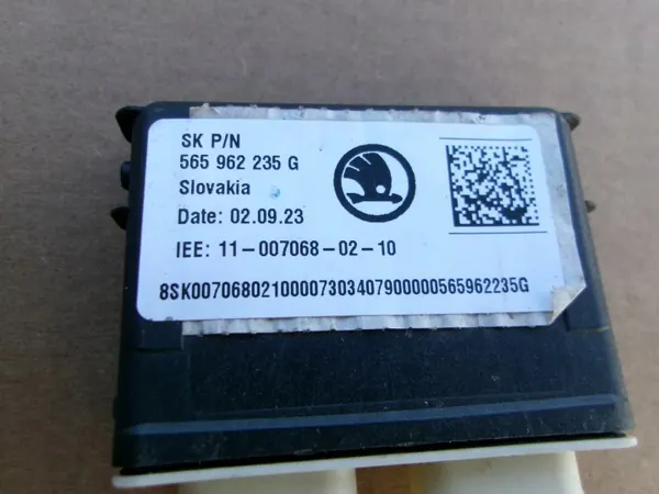 Module capteur OEM 565962235 pour coffre VW Skoda image 3