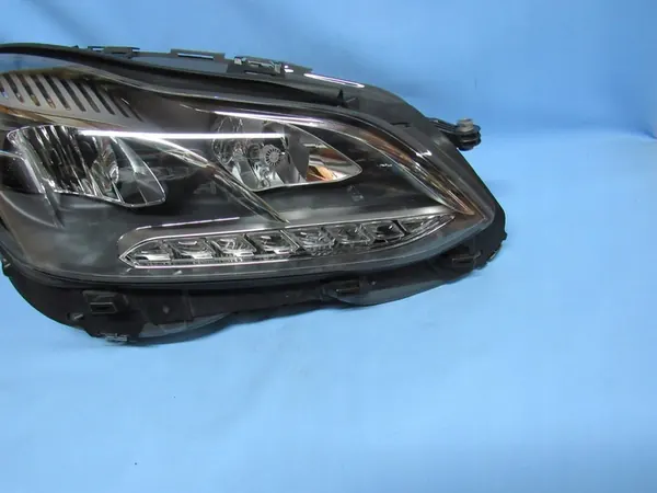 Rechter Mercedes W212 Lift LED Licht image 3