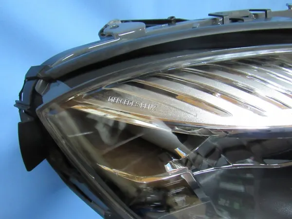 Rechter Mercedes W212 Lift LED Licht image 5