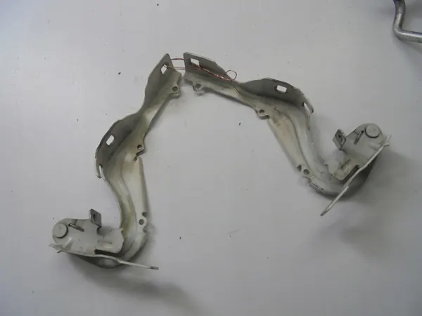 Bisagra de capó Citroen C3 OEM 9812778580A 9812778480A image 2