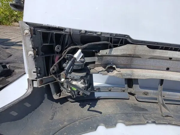 Parachoques delantero Audi A4 B6 Sedan Kombi Plata OEM 8E0807103F image 7