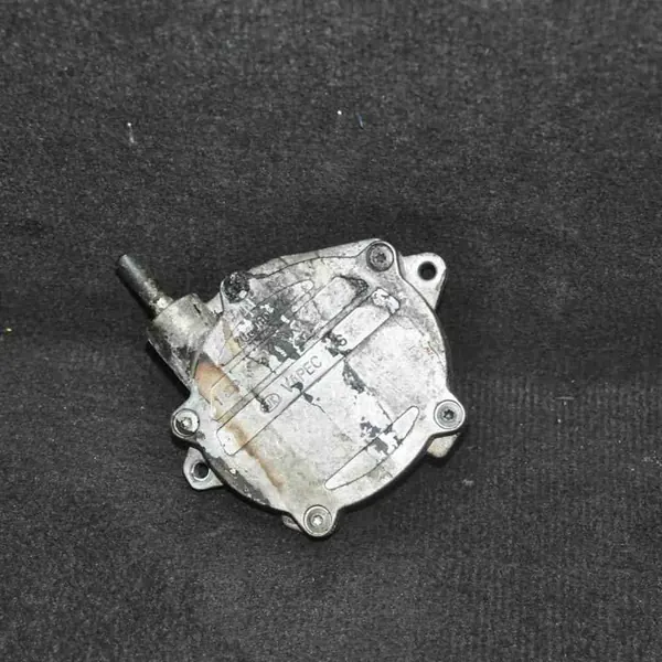 Imupumppu Mercedes W203 1.8L A2712301165 image 3