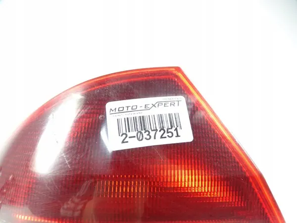 MERCEDES C KLASA W203 LUZ TRASERA IZQUIERDA image 4