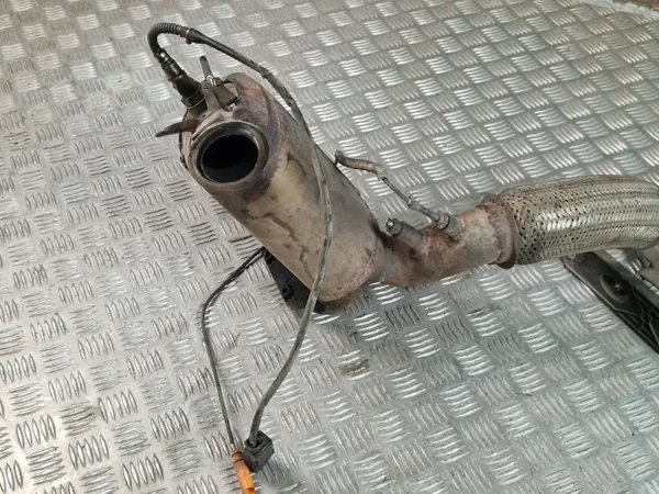 Catalyseur d'occasion OEM 1K0131723G pour Audi A3 image 8