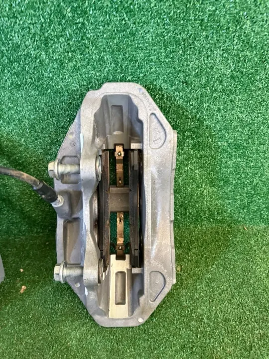 Étrier de Frein Mercedes-Benz OEM V296 Côté Droit image 3