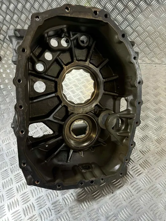 Carter de boîte Scania R GRS895 OEM 1781928 image 3