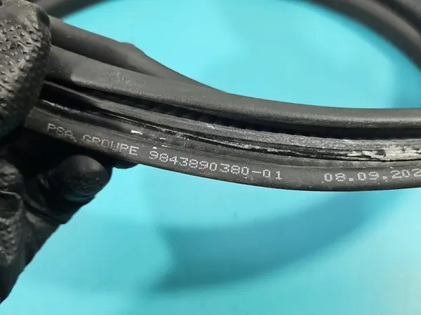 Bakluckstätning Opel Astra VI L image 4