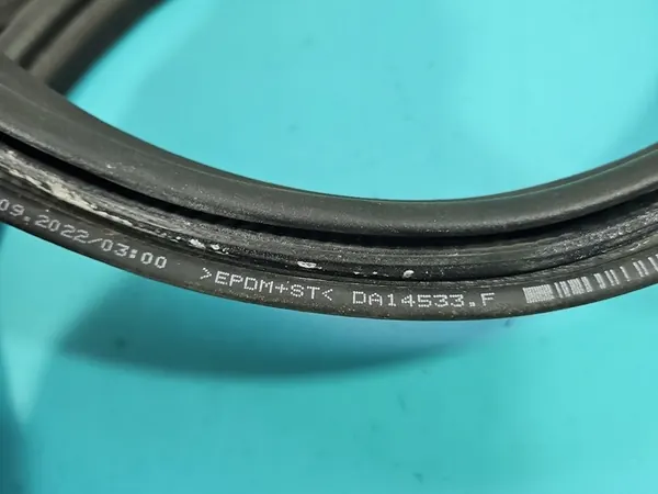 Bakluckstätning Opel Astra VI L image 5