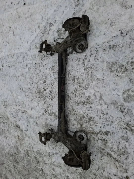 Hinterachsschwinge OEM #14193 für Peugeot Partner III image 3