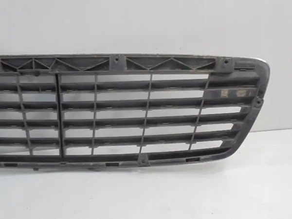 MERCEDES E W211 Grill Front image 3