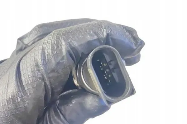 Bränsleskena KIA CARNIVAL III 2.9L OEM 315004X400 image 2