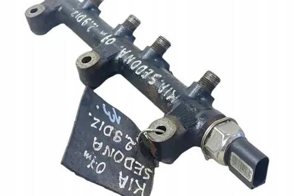 Bränsleskena KIA CARNIVAL III 2.9L OEM 315004X400 image 4