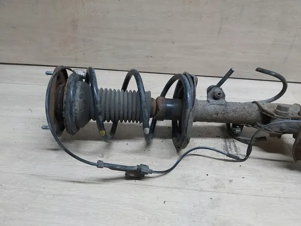 Voor linker schokdemper T25 MCPERSON LP 1,6 1,8 Toyota Avensis image 3