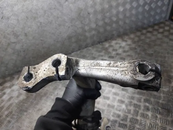 Audi S4 B6 Supporto Ruota Sinistra 8E0407253C image 5