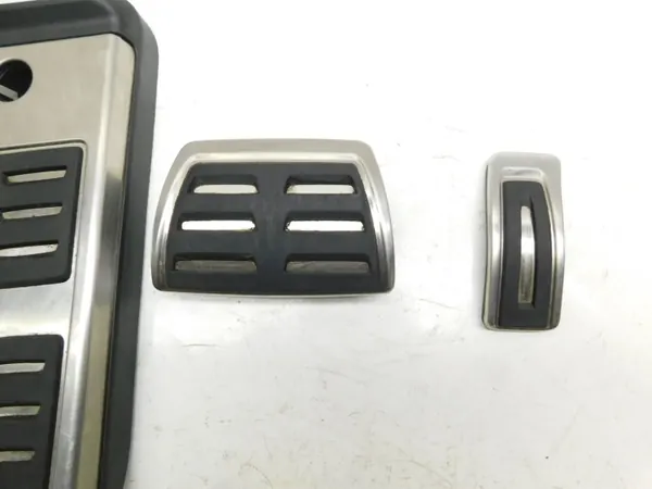 Couvre-pédale OEM 4M1864777B - Audi SQ7 2019-2024 image 4