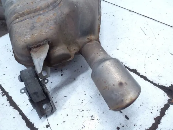 Audi A4 B8 Uitlaatdemper OEM 8K0253411M image 7