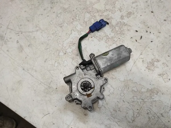 Motor de ventanilla izquierda delantera Subaru Forester I OEM PAW1126 image 3