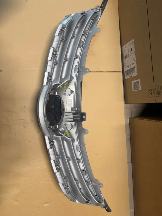 Toyota Avensis T27 Grille OEM 070325 2012-2015 image 5