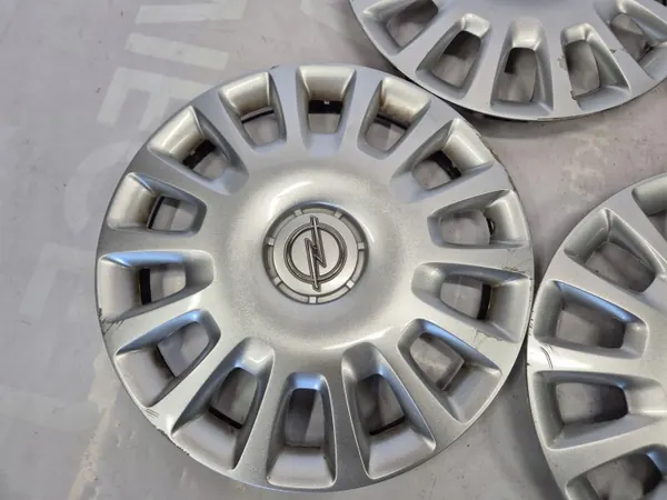 OEM GM13211852 Enjoliveurs 14" pour Opel image 5