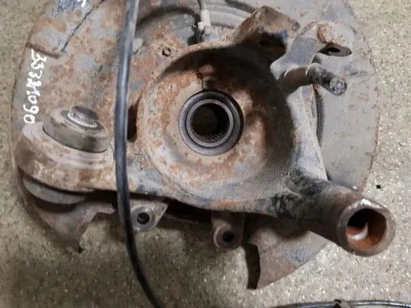 Buje rueda trasera derecha BMW OEM 33321090798 image 3