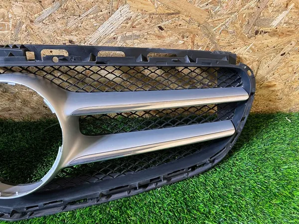 GRIGLIA RADIATORE MERCEDES E-CLASS 212 image 2