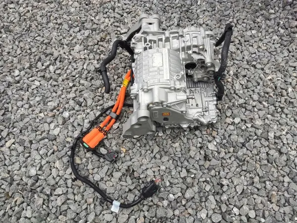 Motor elétrico MG4 OEM TZ180XS0951 - Usado image 10