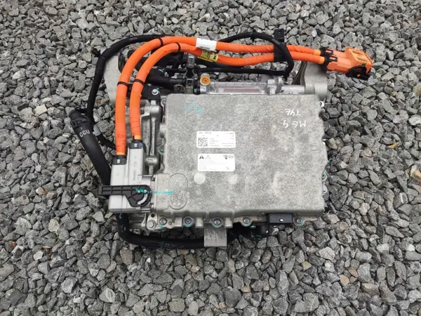Motor elétrico MG4 OEM TZ180XS0951 - Usado image 4