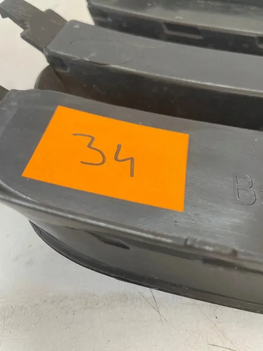 Rejilla de Parachoques Izquierda Audi A1 8X Lift OEM 8XA807681C image 7