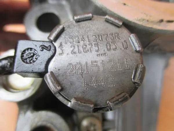 Ölpumpenventil OEM 152412073R für Renault Nissan image 4