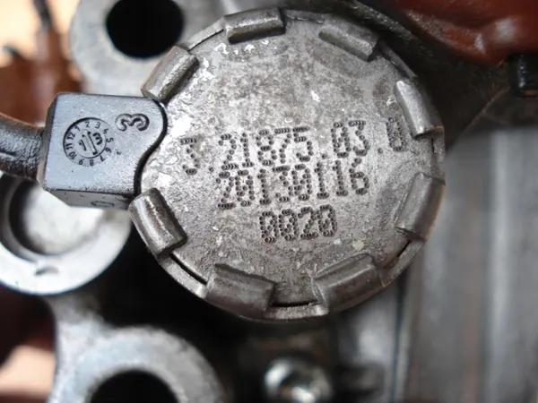 Ölpumpenventil OEM 152412073R für Renault Nissan image 5